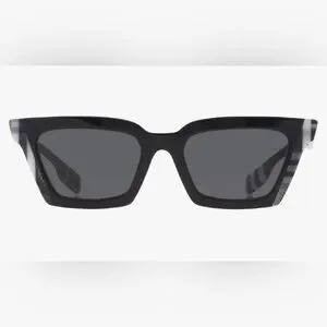 Burberry | Accessories | New Burberry Sunglasses Plaid Print  display picture 3